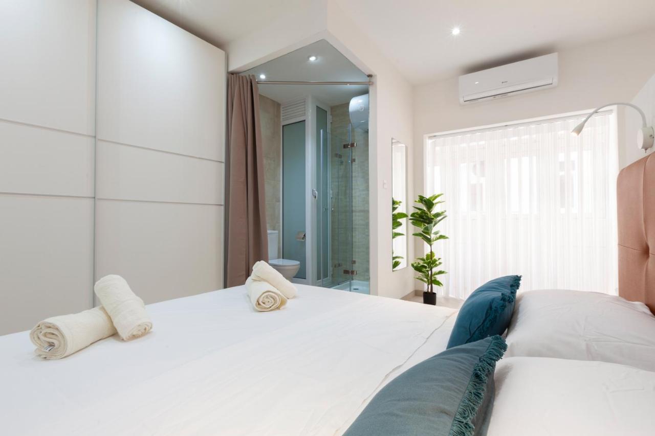 Fl56 - New 3Storey House - Private Entrance & Roof Il-Furjana Ngoại thất bức ảnh